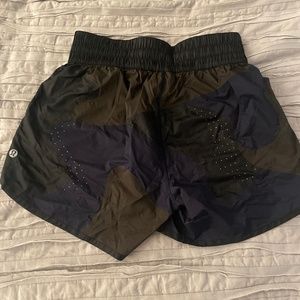 Running shorts